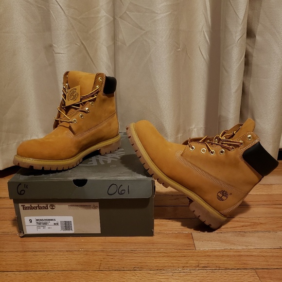 SOLD.... Timberland premium 6" - Picture 2 of 2